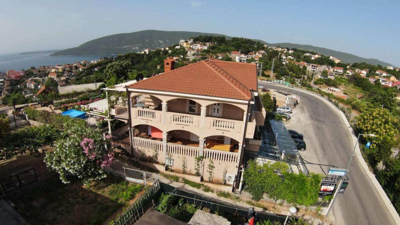 Apartments Popadic With Parking Herceg Novi Exterior photo