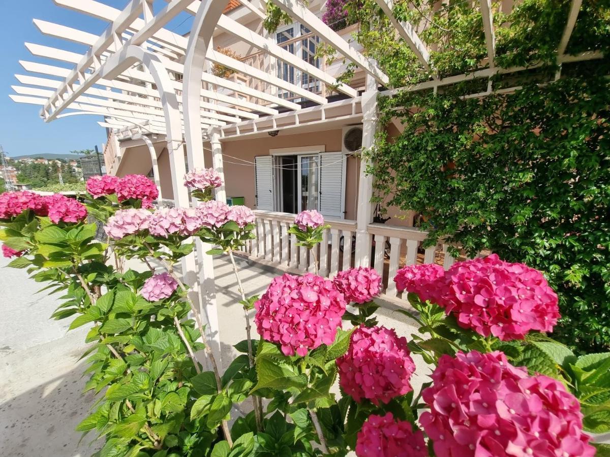 Apartments Popadic With Parking Herceg Novi Exterior photo