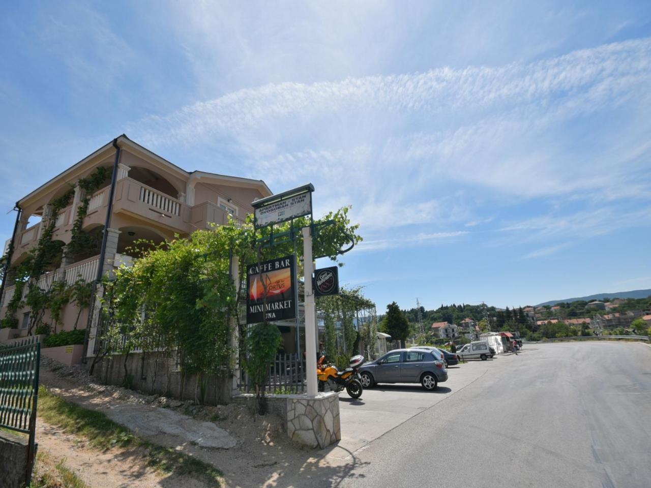 Apartments Popadic With Parking Herceg Novi Exterior photo